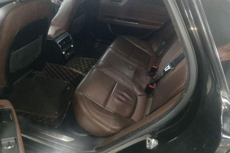 Used Jaguar XFL 2017 XFL 2.0T 240PS Luxury Edition Left Rear Seat