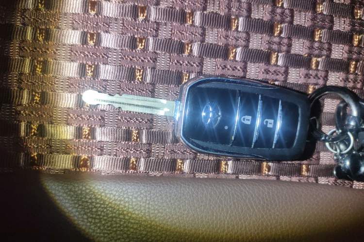 Used Toyota Vios 2014 1.3L Manual Xiang Edition Vehicle Key