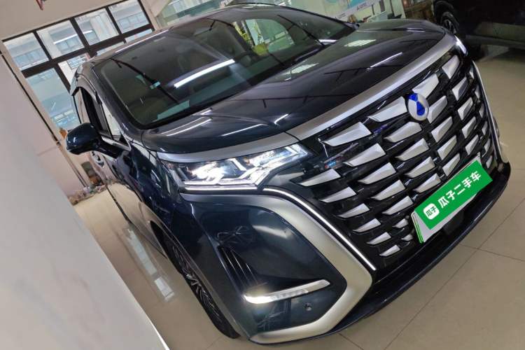 Used Denza D9 2022 DM-i 970 Four-Wheel Drive Flagship Model
