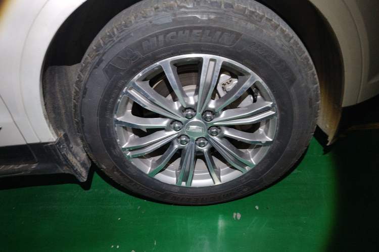 Used Cadillac XT5 2016 25T Luxury Model