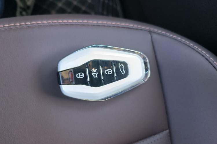 Used JETOUR X95 2023 1.6T DCT Era Edition 7-Seater