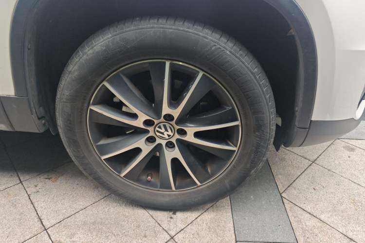 Used Volkswagen Tiguan 2015 1.8TSI Automatic Two-Wheel Drive Luxury Model