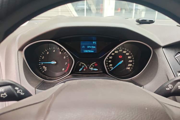 Used Ford Focus 2012 Sedan 1.6L Manual Comfort Model