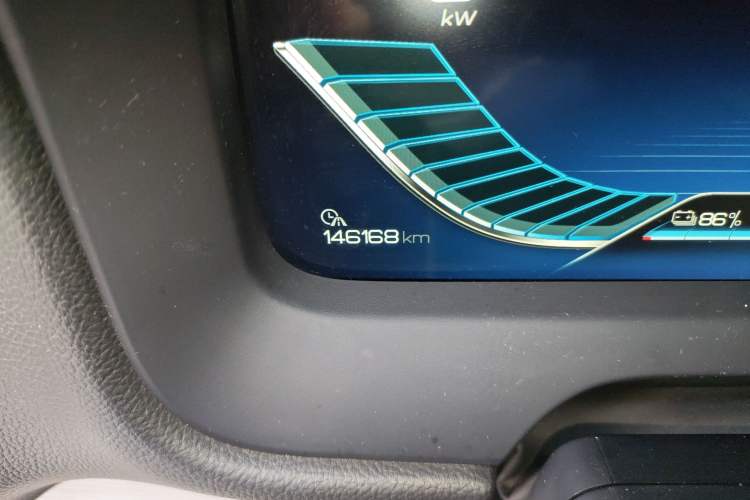 Used BYD Tang New Energy 2018 DM 2.0T All-Wheel Drive Smart Connect Genesis Edition 7 Seats China V Emission Standard
