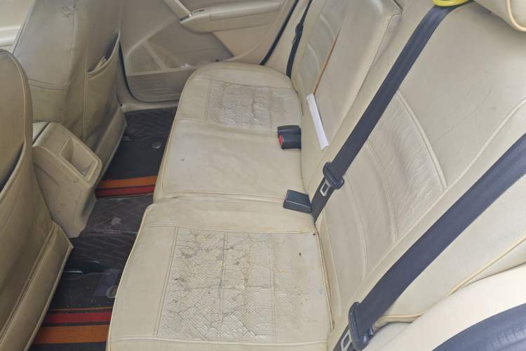 Used Volkswagen Lavida 2013 1.6L Automatic Luxury Edition Left Rear Seat