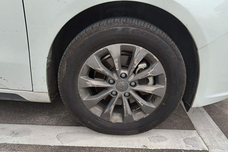 Used Geometry G6 2022 480 New Smart Type Right Front Wheel Hub