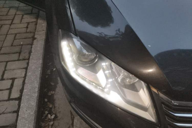 Used Volkswagen Magotan 2013 1.8TSI Luxury Model Exterior 6