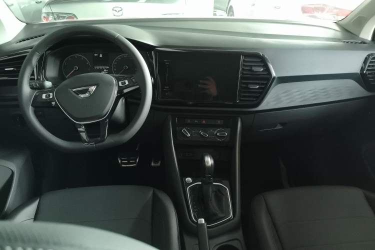 Used Jetta VS5 2019 280TSI Automatic Enjoyment Model Center Console