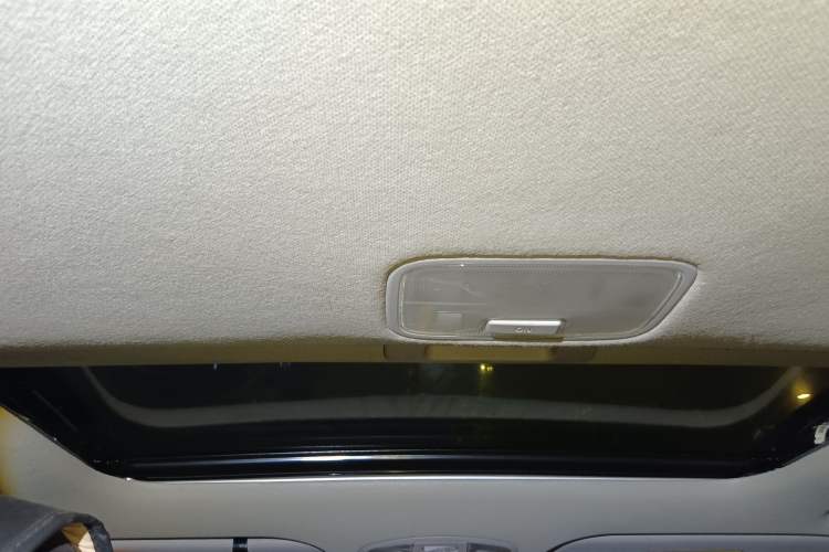 Used Hyundai Elantra (6th Generation / Lingdong) 2016 1.6L Automatic ZhiXuan – Elite Version Headliner