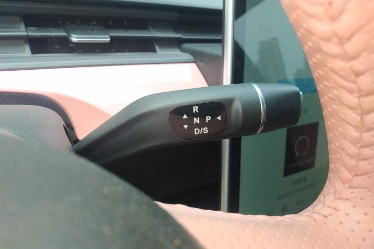 Used NETA V 2022 Chao 400 Lite Pink Custom Edition