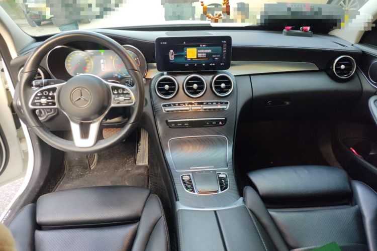 Used Mercedes-Benz C-Class 2019 Restyled C 260 L Sport Edition Center Console