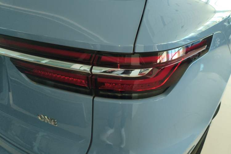 Used Li Auto ONE 2021 Extended-Range 6-Seater Version Right Rear Taillight