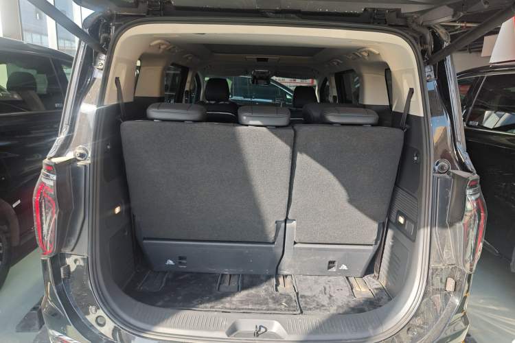 Used Hongqi HQ9 PHEV 2024 2.0T Four-Wheel Drive Business Edition
