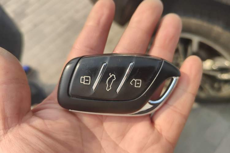 Used Roewe i5 2019 20T Automatic 4G Connected Supercharged Flagship Edition
