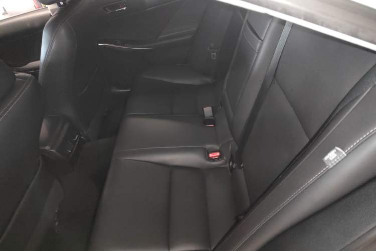 Used Lexus IS 2015 200T Fēngshàng Edition