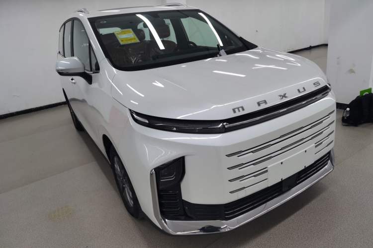 Used SAIC MAXUS G50 PHEV 2025 Leading Edition
