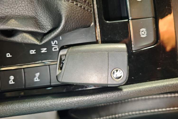 Used Skoda Superb 2018 TSI330 DSG Luxury Edition China V Standard Vehicle Key