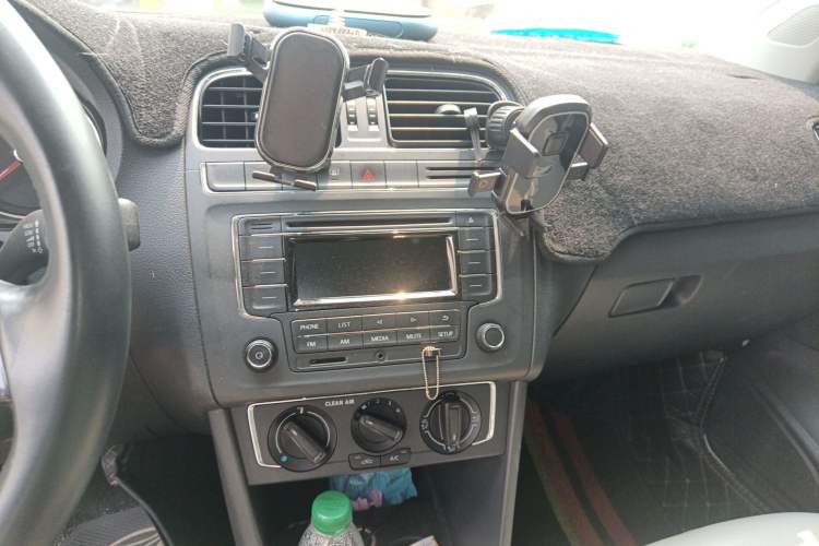 Used Volkswagen Polo 2016 1.6L Manual Comfort Model