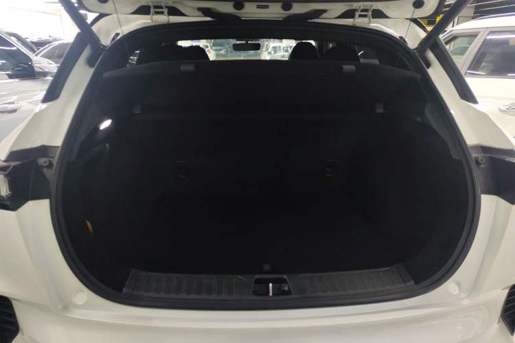 Used Lynk & Co 06 2020 1.5T JinPro model
