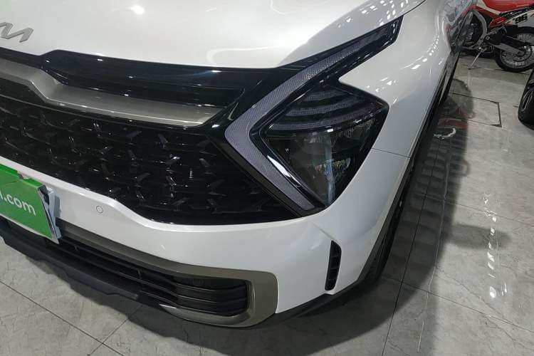 Used Kia Sportage (Chinese Domestic Model) 2025 1.5T Two-Wheel Drive Prestige Smart Enjoyment Version
