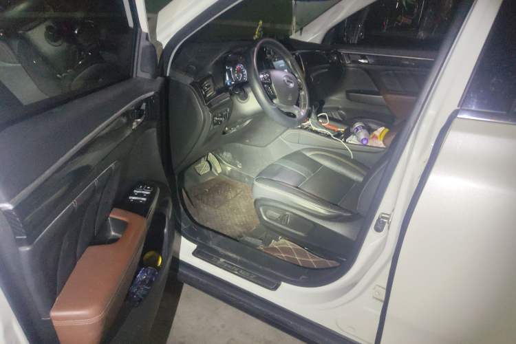 Used GAC Trumpchi GS7 2017 280T Two-Wheel Drive Luxury Model
