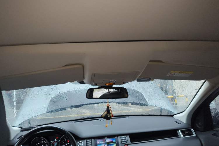 Used Land Rover Discovery Sport 2019 240 PS SE Version China V Standard