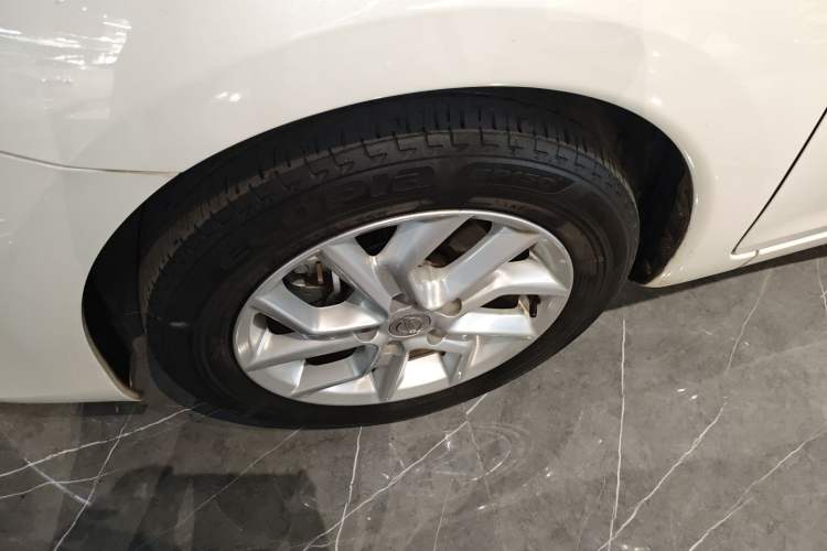 Used Nissan Tiida 2021 1.6L CVT Smart Drive Edition Left Front Wheel Hub