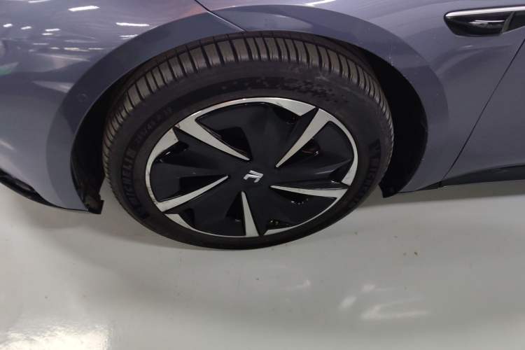 Used Rising F7 2023 Long-Range Pro Edition
