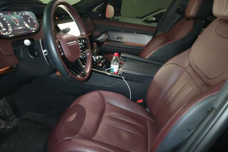 Used Land Rover Range Sport 2023 400PS Dynamic SE Left Front Seat