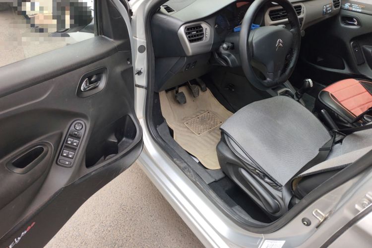 Used Citroen Elysee 2015 Zhishang Edition 1.6L Manual Fashion Model
