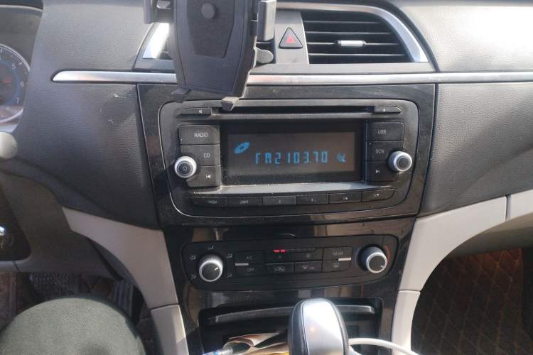 Used Huasong 7 2015 2.0T Automatic Comfort Model