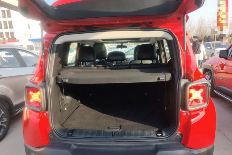 Used Jeep Renegade 2018 Connected Large Screen Version 180T Automatic High-Energy Edition
