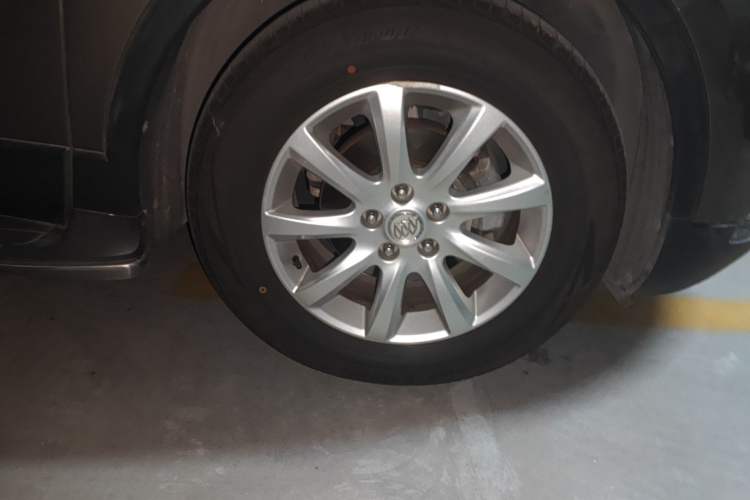 Used Buick Envision 2019 20T Two-Wheel Drive Leading Version China V Standard Right Front Wheel Hub