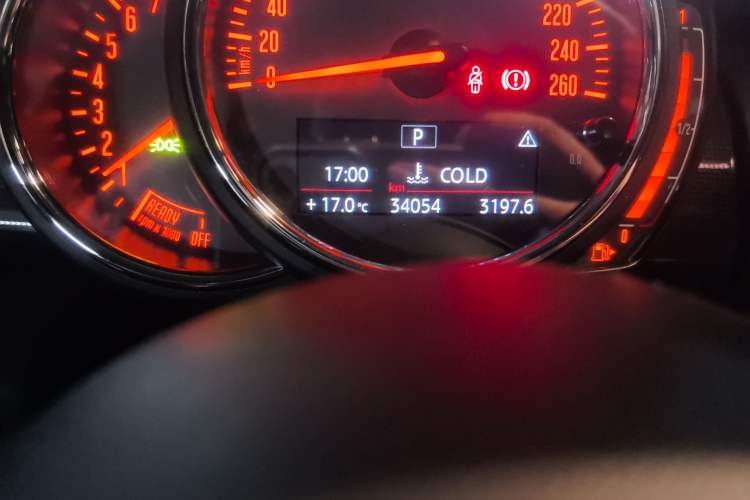 Used MINI MINI 2019 1.5T COOPER Classic Edition
