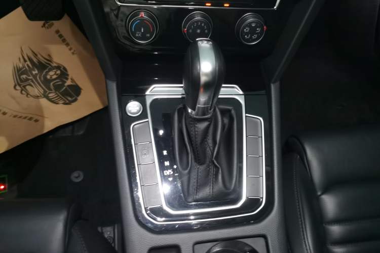 Used Volkswagen Magotan 2019 330TSI DSG Leading Model China VI Standard