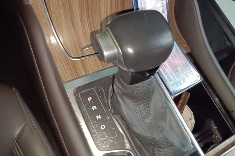 Used Roewe RX8 2018 30T Smart Connectivity Four-Wheel Drive Flagship Edition
