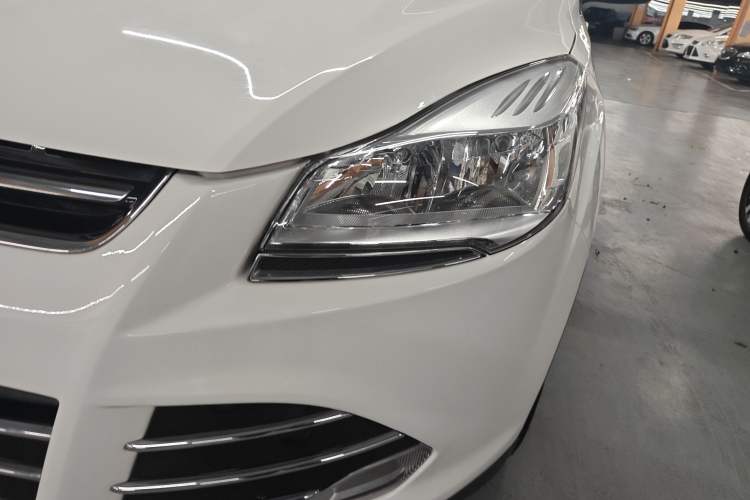 Used Ford Kuga 2013 1.6L GTDi Two-Wheel-Drive Trend Model