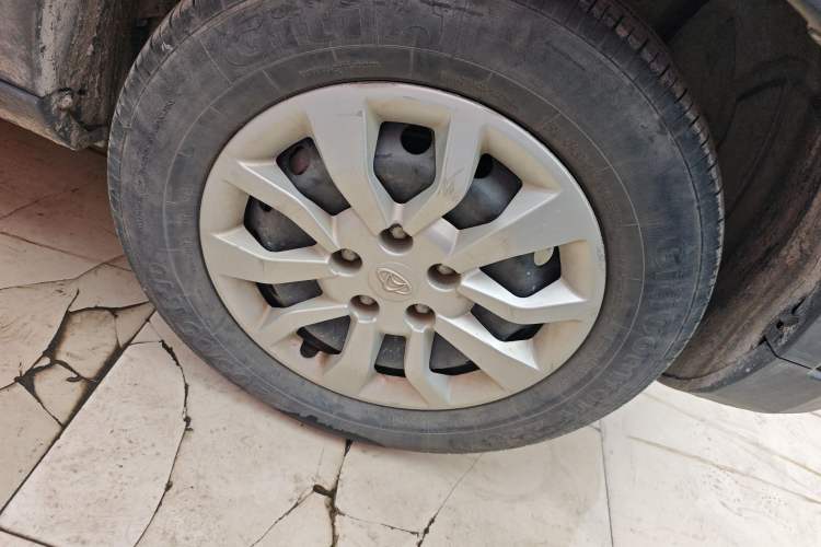 Used CHANGAN OSHAN X70A 2018 1.5L Manual Standard Edition Right Front Wheel Hub