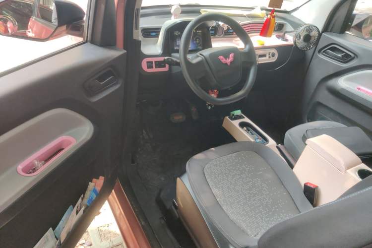 Used Wuling Hongguang MINIEV 2020 Enjoyment Model Lithium Iron Phosphate
