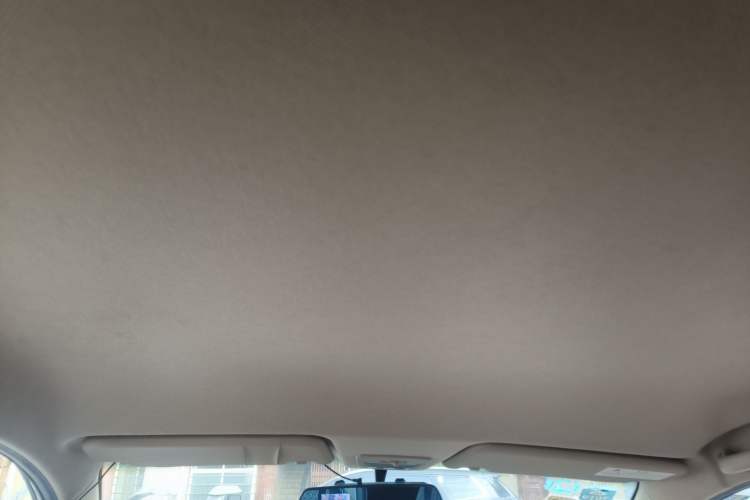 Used Baojun 730 2016 Revised 1.5L Manual Standard Version 7 Seats China V Emission Standard Headliner