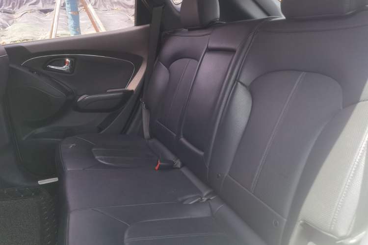 Used Hyundai ix35 2015 2.0L Automatic 2WD Smart Version China V Standard