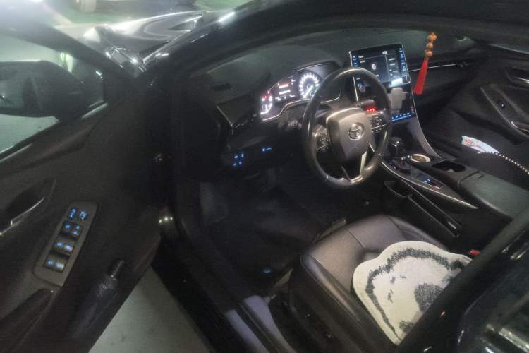 Used Toyota Avalon 2019 2.0L Luxury Edition China VI Standard