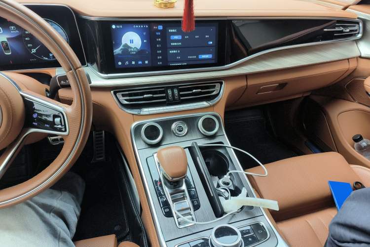 Used Hongqi H9 2022 2.0T Smart Connect Flagship Edition
