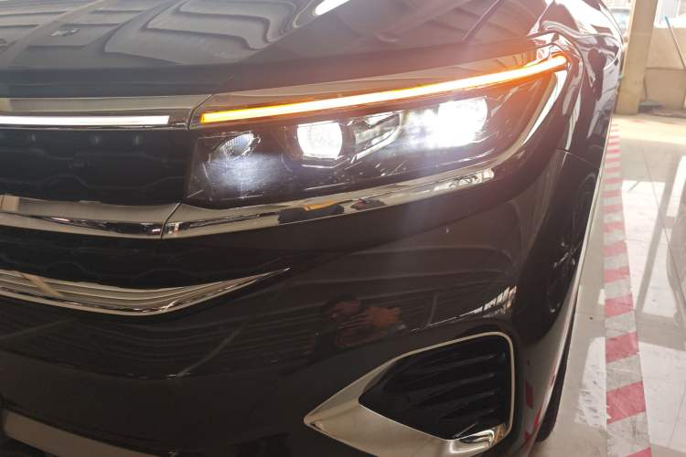 Used Volkswagen Talagon 2023 Facelift 380TSI All-Wheel-Drive Luxury Jiajing Pro 6-Seater Left Front Headlight