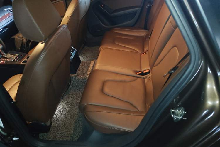 Used Audi A4L 2016 35 TFSI Automatic Comfort Model Left Rear Seat