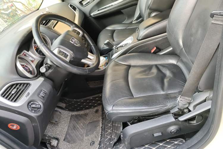 Used Dodge Journey 2013 2.4L Two-Wheel Drive Luxury Version