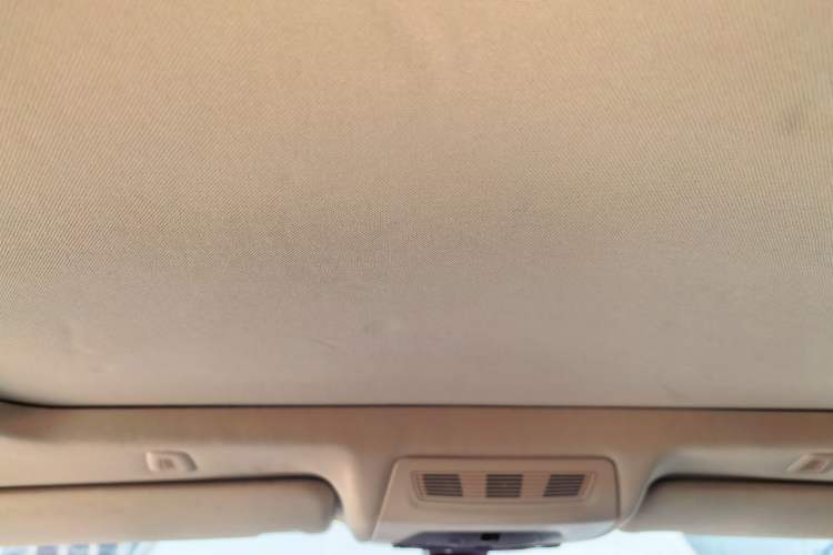 Used BMW 5 Series 2014 525Li Luxury Design Package Headliner