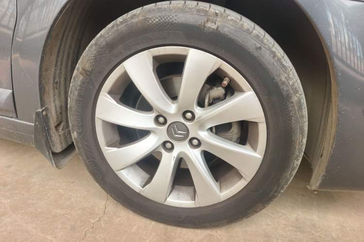 Used Citroen C-Quatre 2011 Sedan 1.6L Automatic Champion Edition Right Front Wheel Hub