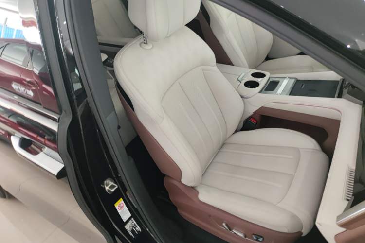 Used BYD Xia 2025 DM-i 1.5T 180km Beyond Edition
