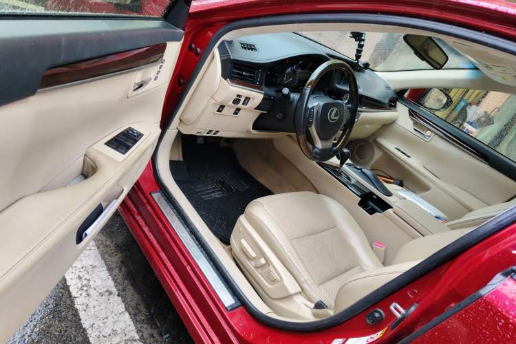 Used Lexus ES 2013 250 Elegant Edition